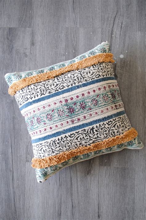CELOSIA - SQUARE CUSHION COVER – Art Avenue