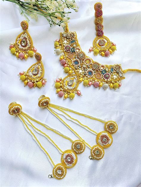 Peach-Pink Floral Haldi-Mehndi Bridal Jewellery Set for Women | Ethnic
