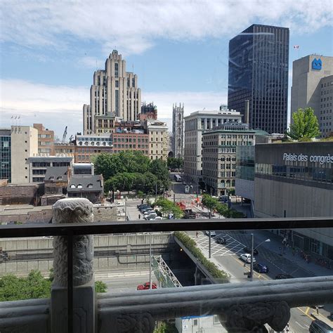 HOLIDAY INN MONTREAL CENTREVILLE DOWNTOWN BY IHG - Hotel Reviews ...