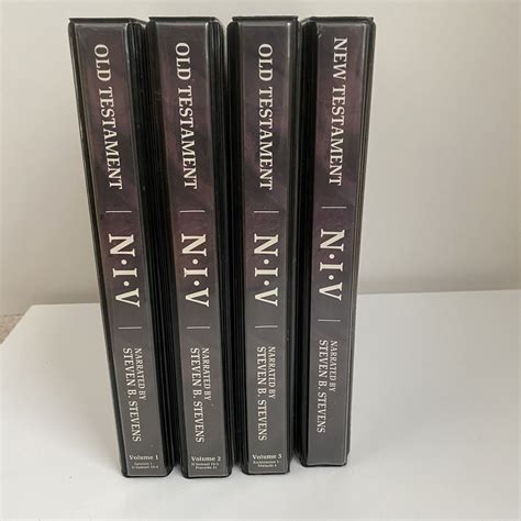 Complete Bible New International Version 48 | Ubuy India