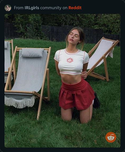 Camilla Araujo OnlyFans leak Video - Handbra Show big BOOBS in towel : r/Handsbehindback