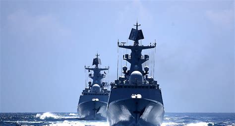 连续服役上百艘新舰，中国海军或扩编，两洋舰队何时到来？_腾讯新闻
