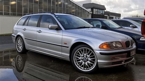 My 2001 E46 330i Touring : BMW