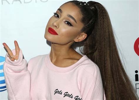 Ariana Grande Net Worth 2020, Height, Age, Wiki, Biography, Family