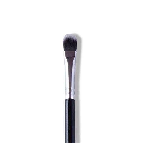 RB14 Flat Concealer Brush – Rufa Beauty