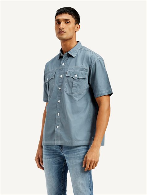 Men's Solid Loose Fit Utility Shirt – Levis India Store