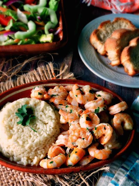 Camarones al Mojo de Ajo (Mexican Garlic Shrimp) - La Cocina de Leslie