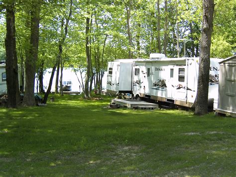 Fort Wayne Indiana Campgrounds: Best RV Parks & Camp Sites