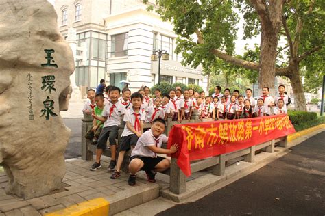 【现场直击】“神兽”归来！济南市小学生复学复课 - 海报新闻