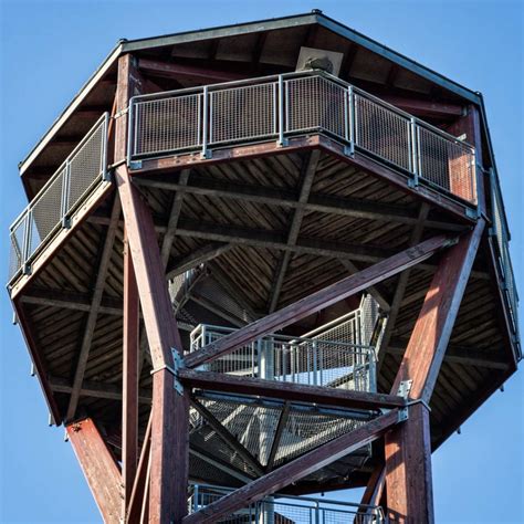 Aussichtsturm Hohe Warte: Blick in den Nordschwarzwald