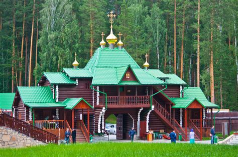 Монастырь святых Царственных Страстотерпцев в урочище Ганина яма ...