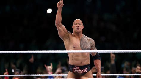 Dwayne "The Rock" Johnson überrascht bei WWE "Bad Blood"