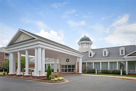 The Laurels of Charlottesville | Nursing Home in Charlottesville, VA