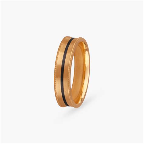 Sophisticated Style Gold Finger Ring for Men