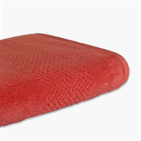 Buy SPACES Swift Dry Red Cotton Quick-Dry Bath Towel - 75x150cm from ...