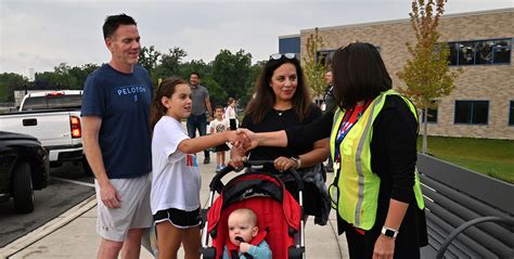 More than 6K students return to classrooms in Lake Zurich School ...