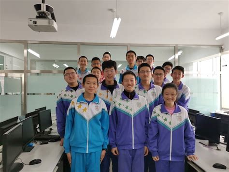 全员满分摘金 国际数学奥赛中国队破纪录背后-新华网