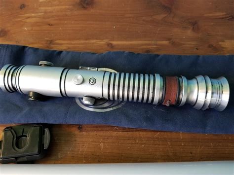 SABERFORGE 'VIGILANT' LIGHTSABER "KI ADI MUNDI" Custom Weathered ...