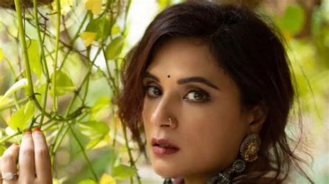 Richa Chadha apologises for ‘Galwan says hi’ tweet, FWICE condemns ...