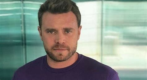 Billy Miller, ator de Suits e CSI: Nova York, morre aos 43 anos | abc+