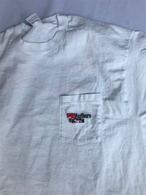 Vintage Marlboro T-shirt - Ropa Chidx