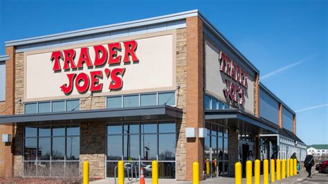 Trader Joe's employee reveals secret Taco Bell hack is the perfect dupe ...