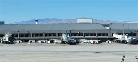 Step Inside Capital One’s New Las Vegas Airport Lounge: Caviar, Craft ...