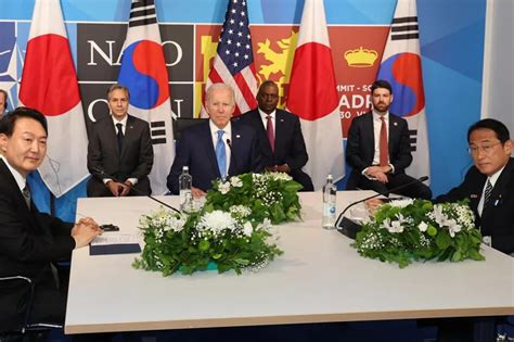 Biden reasserts 'unshakeable' US backing for Japan, South Korea | ABS-CBN