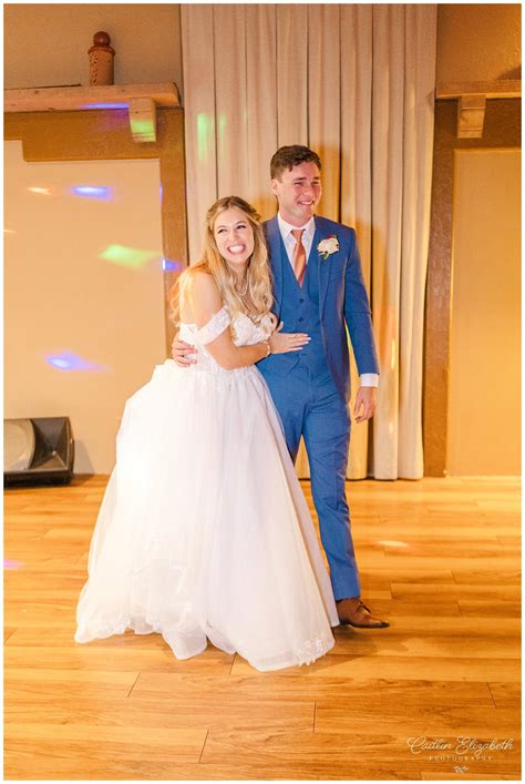 Lauren and Cooper's October Wedding at the Prairie Star Restaurant in ...