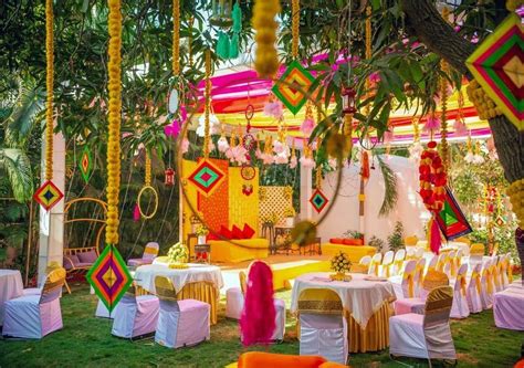 A-List of Light Yet Lively Guest Seating Ideas for Intimate Weddings