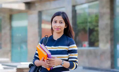 PhD Thesis Writing in English Literature