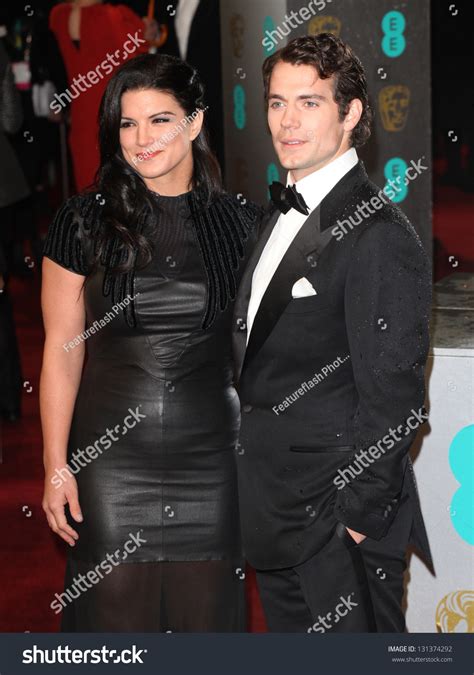 Henry Cavill Gina Carano Arriving 2013 Stock Photo (Edit Now) 131374292