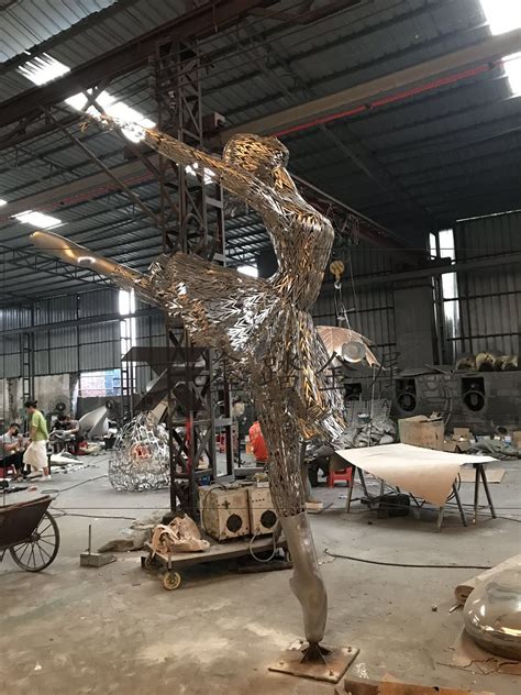 不锈钢镂空天鹅雕塑 - 卓景雕塑公司