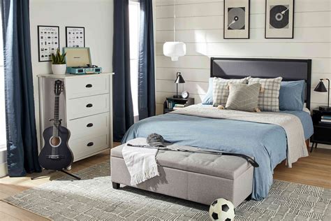 Boys Bedroom Layout Boy's Bedroom Ideas. Decorating With A Rug From