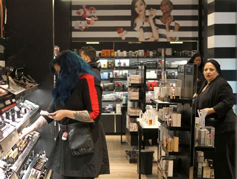 Sephora locks up perfumes in effort to thwart rampant shoplifting | New ...