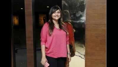 Cyber Fraud: Actor Koneenica Banerjee cheated by cyber hackers ...