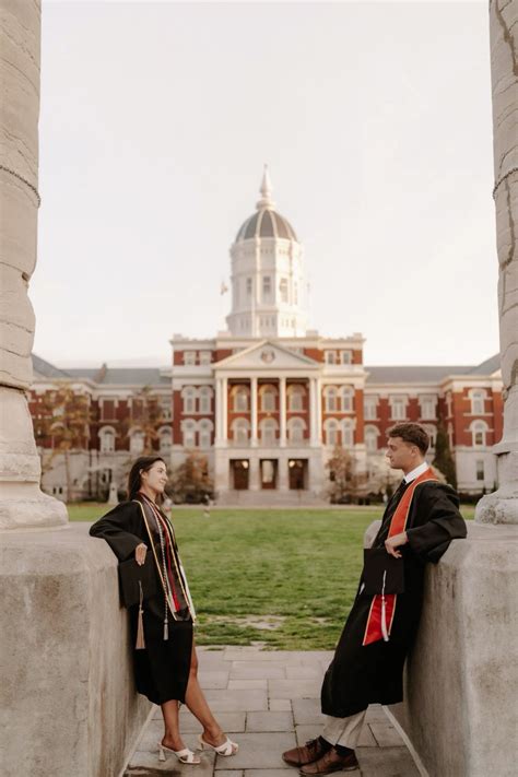 Mizzou Cap & Gown Pictures || Sarah and Tommy in 2025 | Grad photos ...