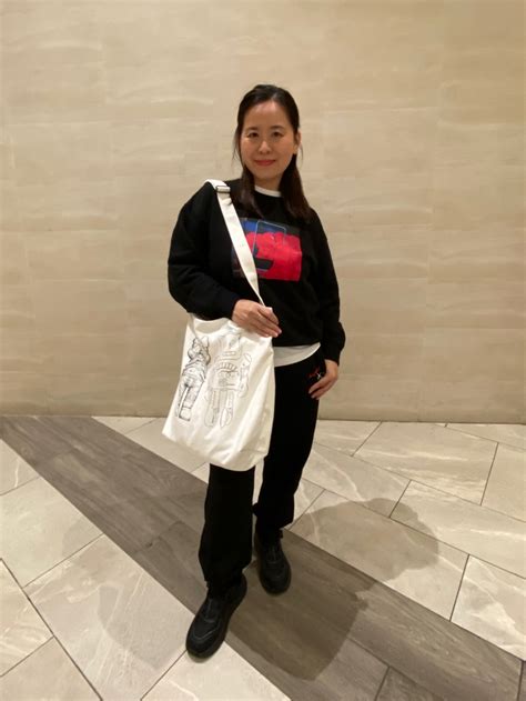 Check styling ideas for「KAWS + Warhol UT (Graphic T-Shirt)」| UNIQLO IN