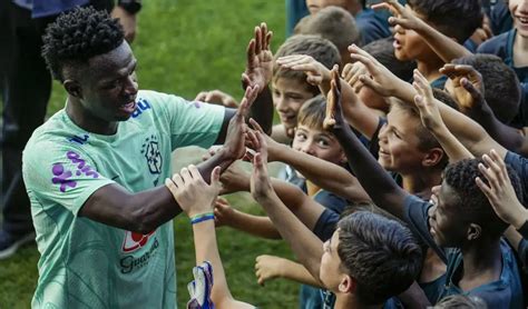 Se busca pareja para Vinícius, el casting se cierra con 4 nombres, 1 ...