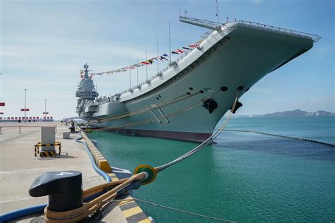 国防部：辽宁舰和山东舰已分别完成例行训练和海上试验_凤凰网