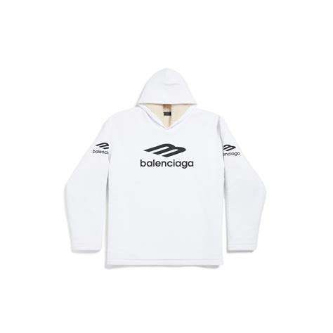 Balenciaga’s Skiwear Collection Brings an Edge to the Slopes