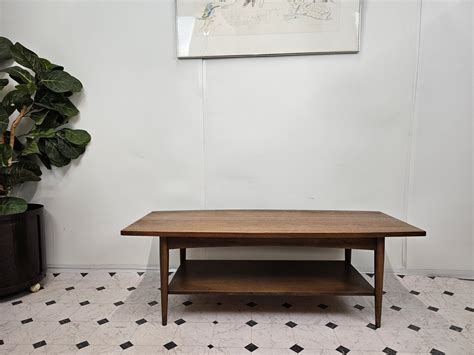 Mid Century Modern Broyhill coffee table | - GreStuff