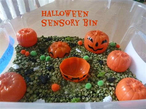 Dabblingmomma: Halloween Sensory Bin