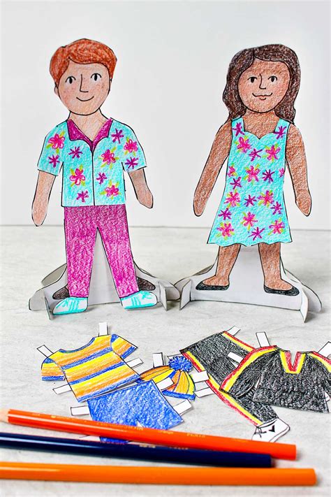 Free Printable Paper Dolls and Clothes to Color - Welcome To Nana's