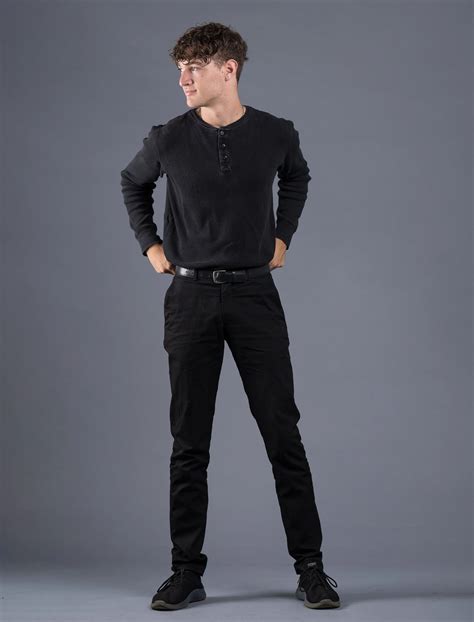 Andres Leal — NOVA MM