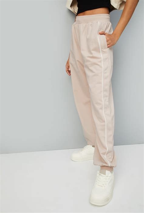Buy Trackpants for Women Online in India | Max Fashion
