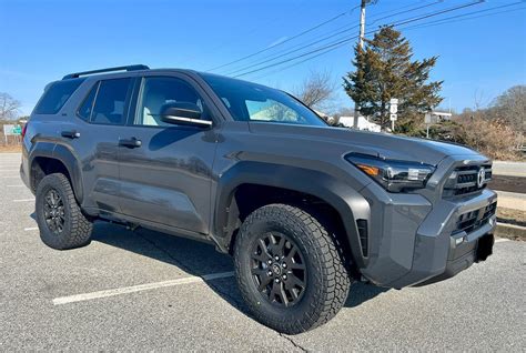 265/70R17 Wildpeak AT4W (31.5") tires installed on stock SR5 wheels ...