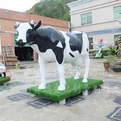 奶牛雕塑高清图片下载_红动网