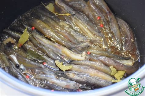 Домашние шпроты из мойвы в мультиварке – кулинарный рецепт
