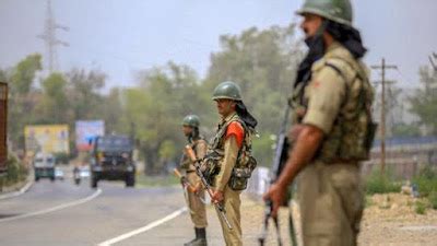 Militants attack CRPF Party in Srinagar, 1 jawan injured | The Dependent